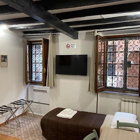 Casa Vicolo Moroni - Trastevere Rom Exteriör bild